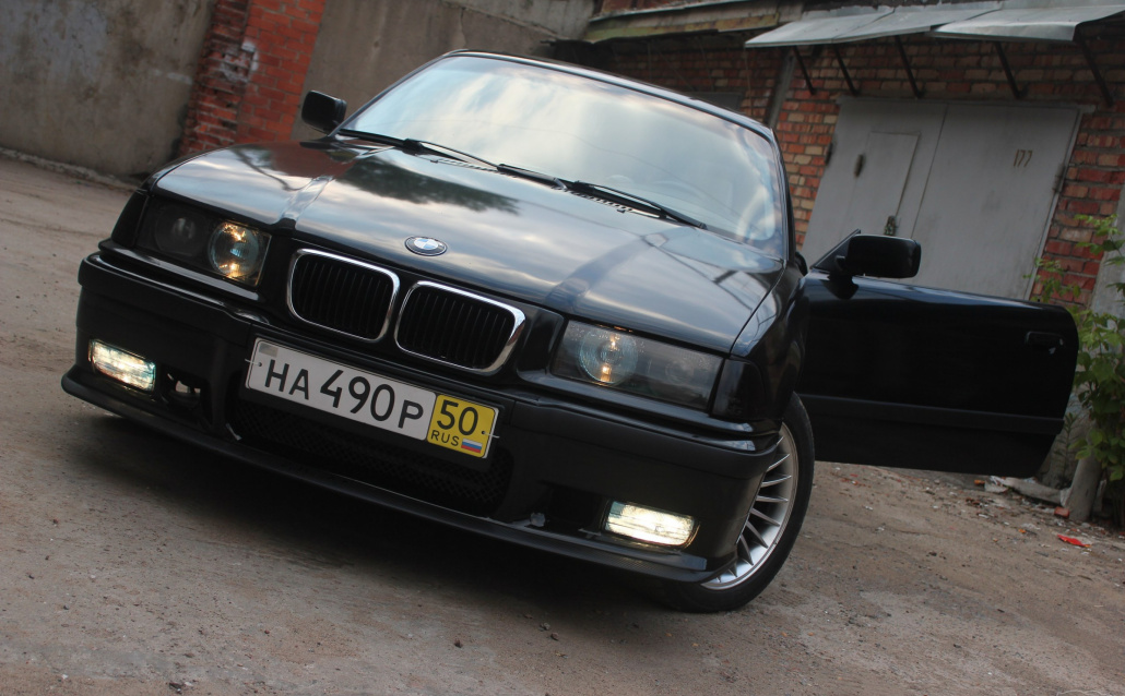 BMW 3er Coupe (E36) Black Bullet