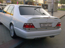 Mercedes-Benz S-klasse (W140)