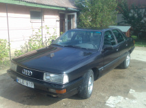 Audi 200 (44,44Q)