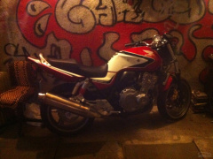 Honda CB 400