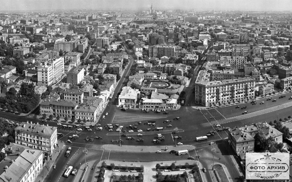 1950 году словами. Таганская площадь 1935 год. Арбатская площадь Москва 1950. Таганская площадь панорама. Таганская площадь 60-х.