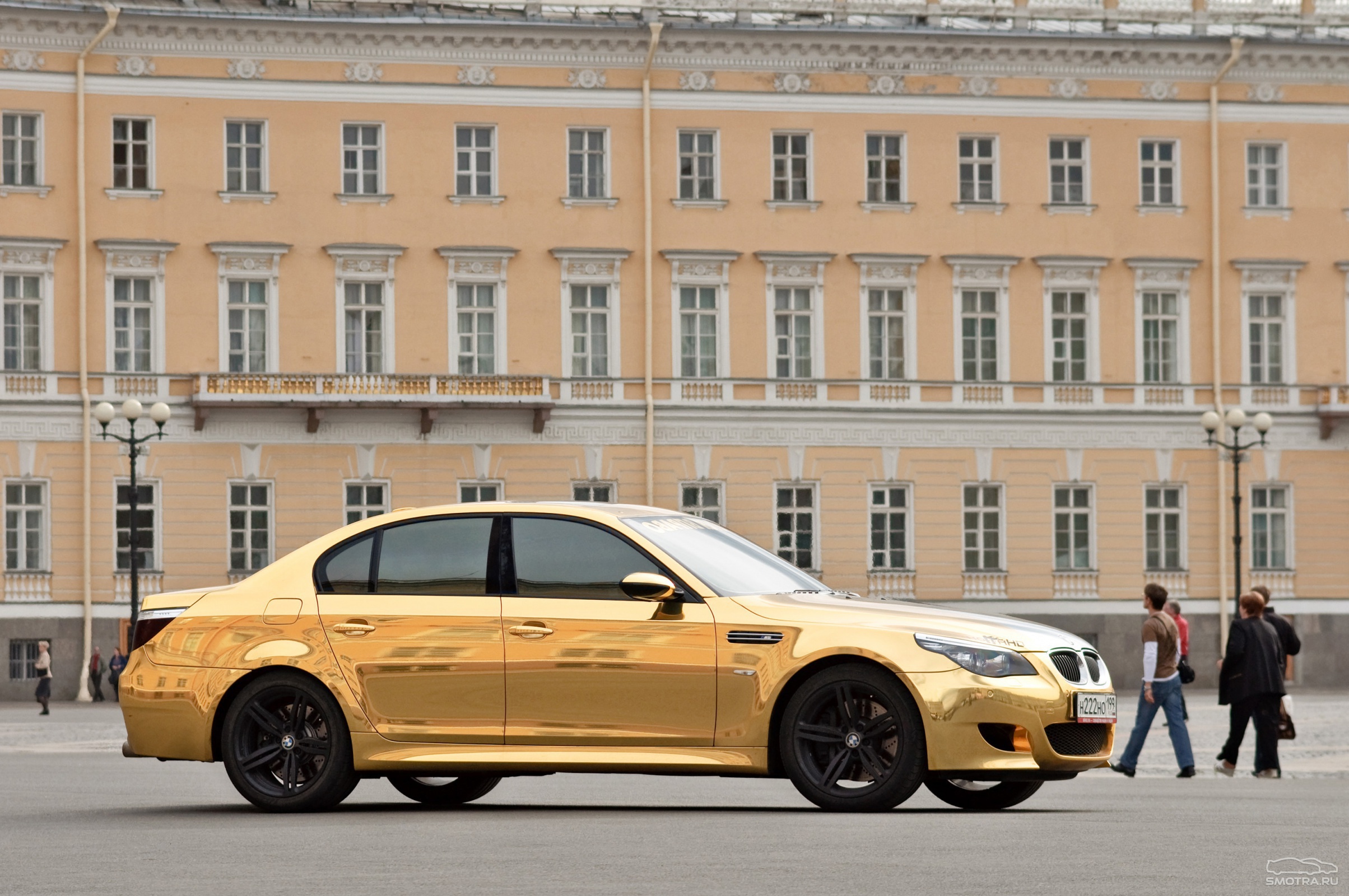 A5 gold. BMW m5 Gold. BMW m5 золотистый. BMW m5 Давидыча. BMW m5 e60 Золотая.