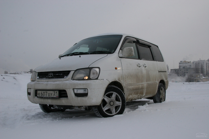 Toyota Lite Ace 2012. Красноярск купить тойота айс